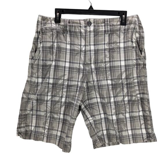 Urban Pipeline Shorts Mens 34 Plaid Chino Flat Front Gray Preppy Y2K CLEARANCE - Picture 1 of 8